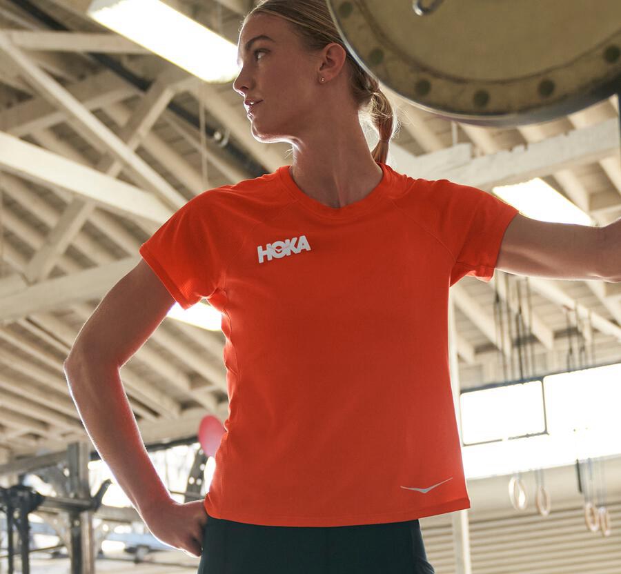 Hoka One One Top Dame - Performance Kort Sleeve - Orange - 749130QKJ